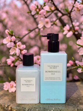 NEW*Victoria’s Secret Bombshell Isle Bundle